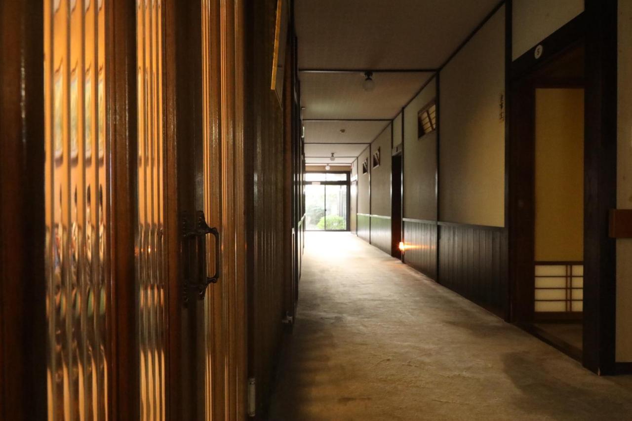 Daibutsu Ryokan Такаока Экстерьер фото