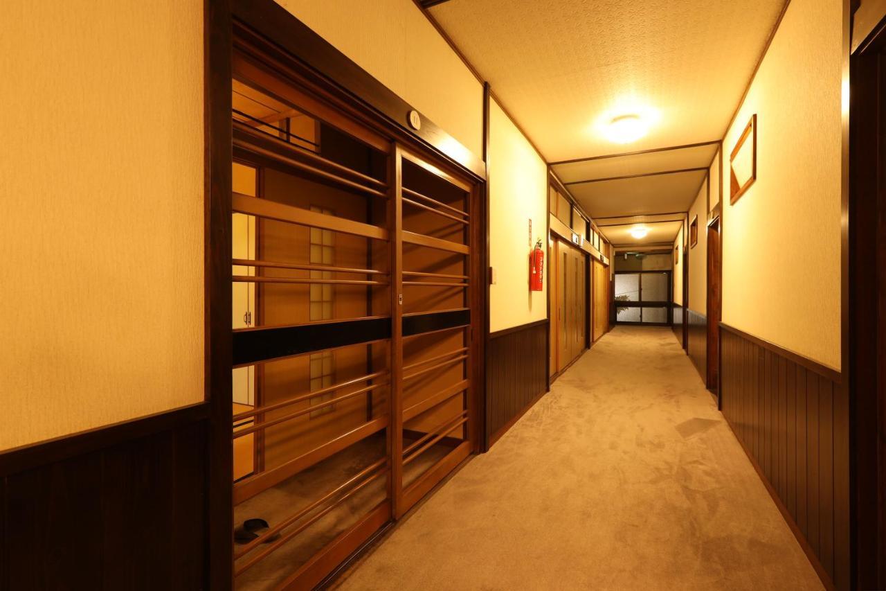 Daibutsu Ryokan Такаока Экстерьер фото
